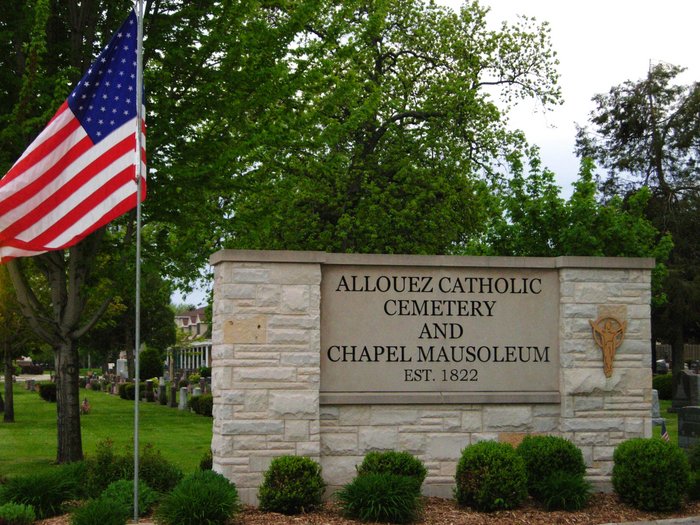 Allouez Catholic Cemetery And Chapel Mausoleum
